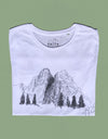 Maglietta a maniche corte bianca con disegno del monte Pelmo, Dolomiti di Zoldo (BL).