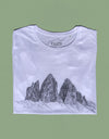 Maglietta a maniche corte bianca con disegno delle Tre Cime di Lavaredo, Dolomiti.